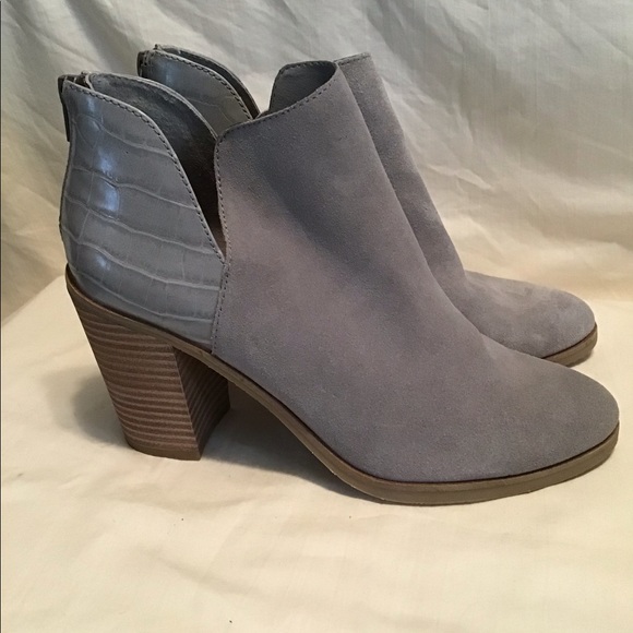 Dv8 doice vita gray suede leather ankle boot, NWOB - Picture 1 of 6